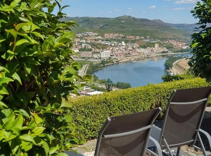 B&B Mito's House & Douro View 페소다레과